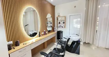 Gewerbefläche 40 m² in Tirana, Albanien