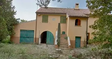 Casa 9 habitaciones en Terni, Italia
