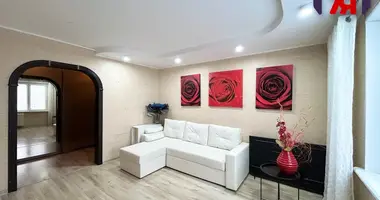 Apartamento 3 habitaciones en Saligorsk, Belarús