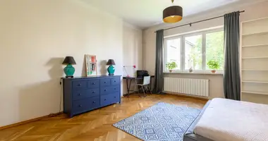 Mieszkanie 2 pokoi w Warszawa, Polska