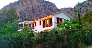 Villa 4 habitaciones en Fethiye, Turquía