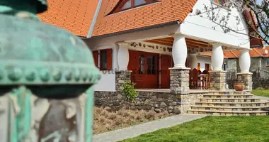 Haus 4 Zimmer in Oeregfalu, Ungarn