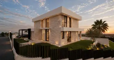 4 bedroom house in Dos Hermanas, Spain
