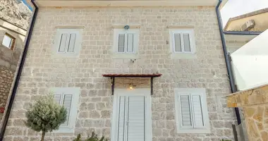 Villa 9 habitaciones en Dobrota, Montenegro