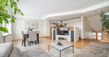 Квартира 4 комнаты в Вильнюс, Литва