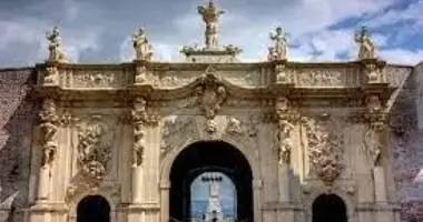 Отель 6 700 м² в Эр-Рияд, Саудовская Аравия