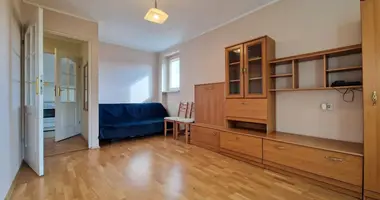 Mieszkanie 2 pokoi w Warszawa, Polska