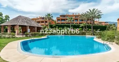 2 bedroom apartment in Estepona, Spain