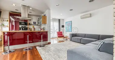 Apartamento 4 habitaciones en Zagreb, Croacia