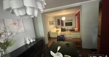 Apartamento 3 habitaciones en Tirana Municipality, Albania