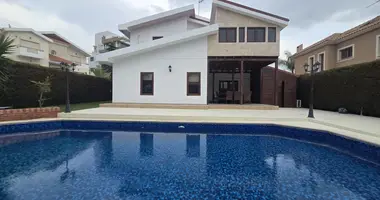 Apartamento 7 habitaciones en Demos Agiou Athanasiou, Chipre