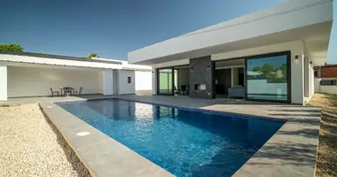 Villa 3 bedrooms in lAlfas del Pi, Spain
