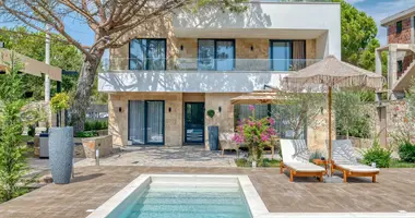 Villa de 4 dormitorios en Zagora, Montenegro