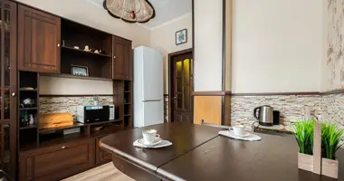 Wohnung 5 zimmer in Minsk, Belarus