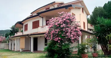 Villa en Ricadi, Italia