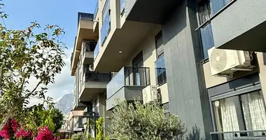3 bedroom apartment in Muratpasa, Turkey