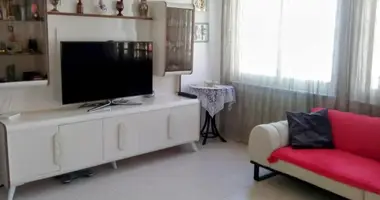Mieszkanie 3 pokoi w Mahmutlar, Turcja