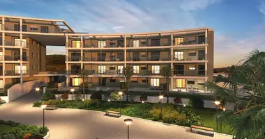 Mieszkanie 3 pokoi w Manilva, Hiszpania