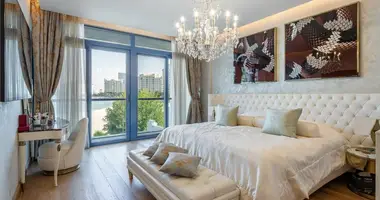 Townhouse 5 bedrooms in Dubai, United Arab Emirates