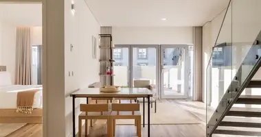 2 bedroom apartment in Porto, Portugal