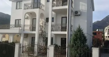 Casa 12 habitaciones en Bar, Montenegro