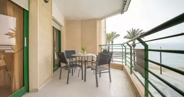 4 room apartment in Torrevieja, Spain