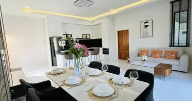Haus 4 Schlafzimmer in Huai Yai, Thailand