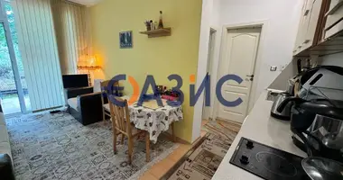 Квартира 2 комнаты в Несебр, Болгария