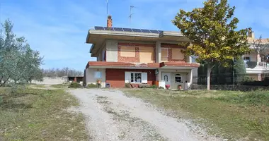 Cottage 4 bedrooms in Andromachi, Greece