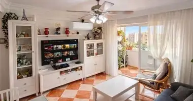 Apartamento 3 habitaciones en Dos Hermanas, Španjolska