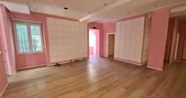 Büro 110 m² in Tirana, Albanien