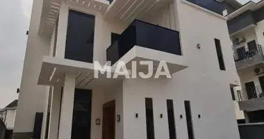 Dom w Eti Osa, Nigeria