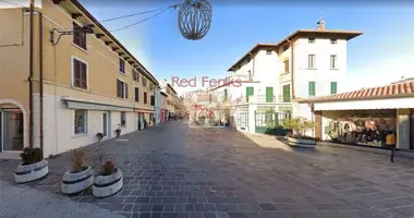 3 bedroom apartment in Desenzano del Garda, Italy