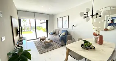 Apartamento 3 habitaciones en Torrevieja, Španjolska