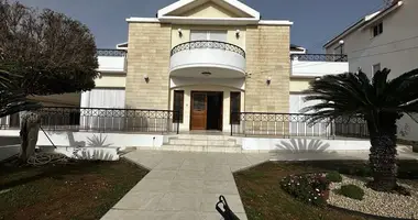 3 bedroom house in Demos Agiou Athanasiou, Cyprus