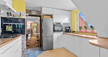 Apartamento en Chorzow, Polonia