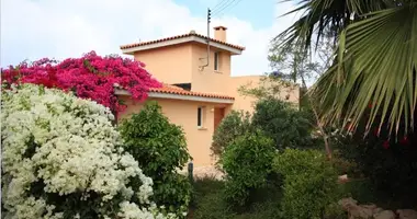 Villa 3 bedrooms in Chloraka, Cyprus