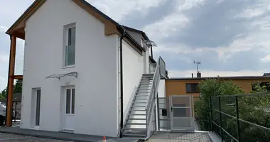 Квартира 4 комнаты в Столица Прага, Чехия