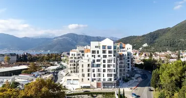Wohnung 3 Schlafzimmer in Tivat, Montenegro