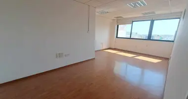 Büro 89 m² in Larnaka, Zypern