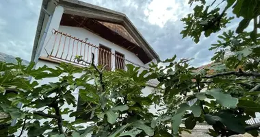 Dom 4 pokoi w Sutomore, Czarnogóra