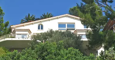Villa in Cap dAil, Frankreich