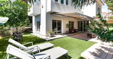 Appartement 4 chambres dans Germasogeia, Chypre