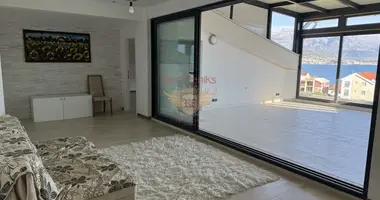 Apartamento 4 habitaciones en Bijela, Montenegro