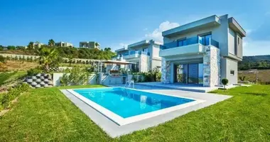 4 bedroom house in Pefkochori, Greece