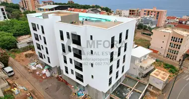 Commercial property 256 m² in Dobra Voda, Montenegro