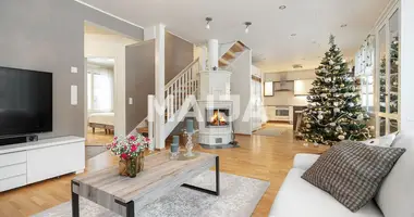 Дом 6 комнат в Мянтсяля, Финляндия