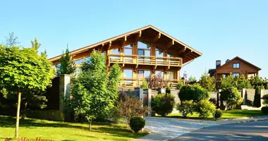 Cottage in Lahojsk selsaviet, Belarus