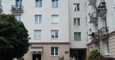 Mieszkanie 2 pokoi w Warszawa, Polska