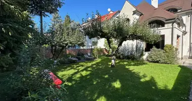 Dom 10 pokojów w Warszawa, Polska